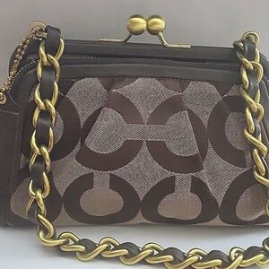 COACH 2009 PARKER OP ART  KISSLOCK EUC